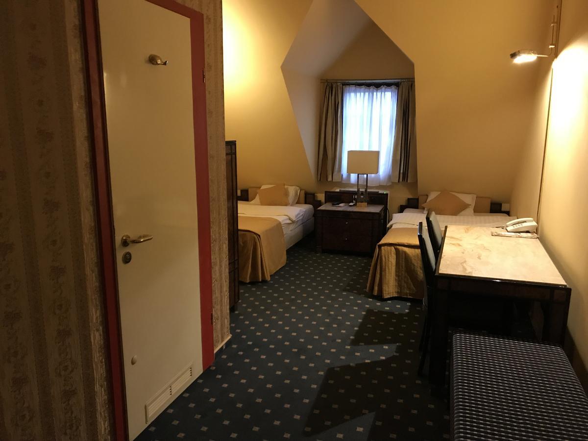 Hotel Podzamcze Tarnau Exterior foto